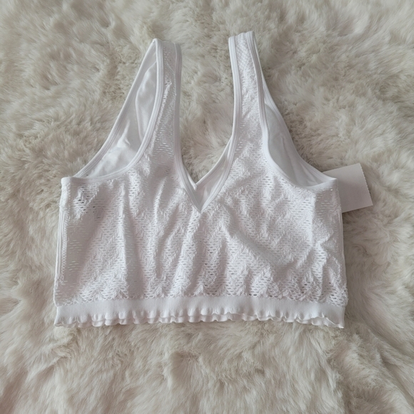 💋AERIE SUPERCHILL SEAMLESS BRA TOP SIZE M - Picture 8 of 9